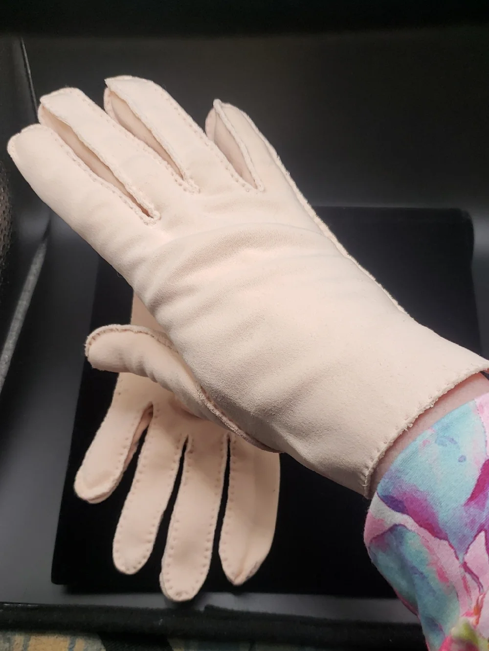 Vintage Classic Women's Light Peach Dress Gloves
